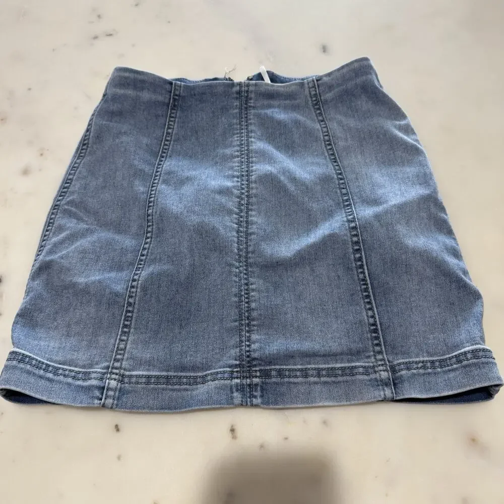 Free People Women’s Size 4 Blue Cotton Denim Mini Skirt Zip Closure Festival